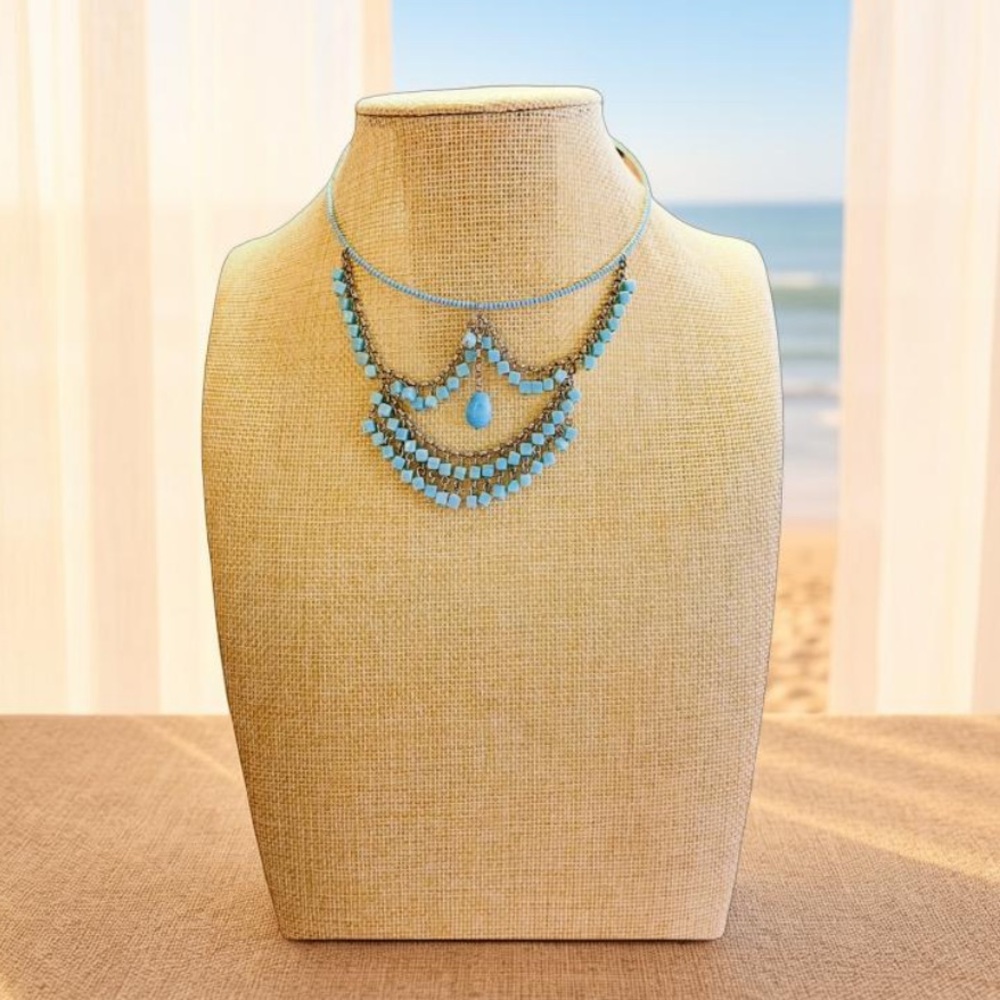 Chic Turquoise Beaded Necklace